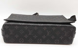 Louis Vuitton Monogram Eclipse District Messenger Bag Eb0926ixzde