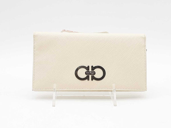 Salvatore Ferragamo Gancini Flap Wallet White Aa0425crsa