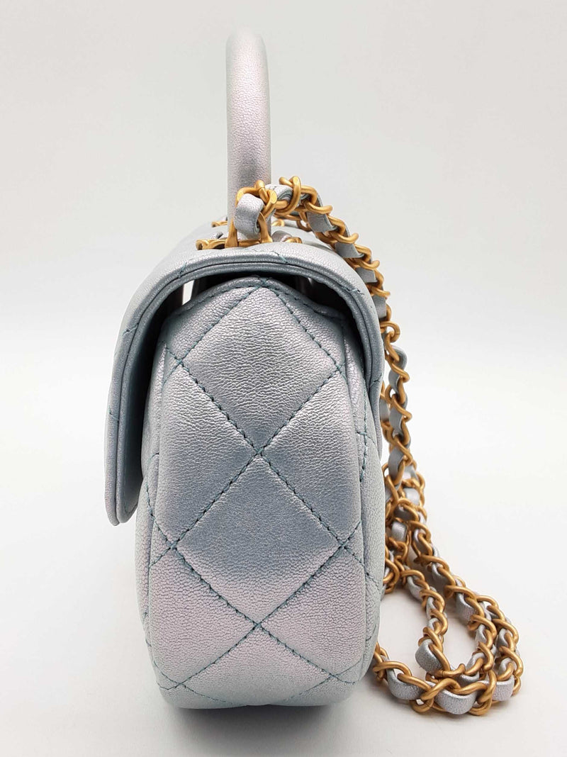Chanel 24c Coco Light Blue Iridescent Quilted Leather Crossbody Bag Do0925pxzxde