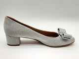 Salvatore Ferragamo Vara Bow Silver Glitter Leather Shoes Size 8.5 Do0324lxzde