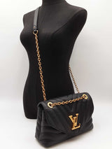 Louis Vuitton New Wave Chain Bag In Black Quilted Calfskin Leather Fw0826izxdu