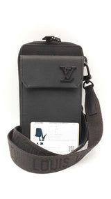 Louis Vuitton Aerogram Black Leather Phone Pouch Sd0525izxdu