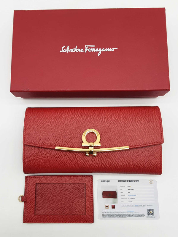 Salvatore Ferragamo Gancini Red Leather Continental Wallet Do0925lrxde