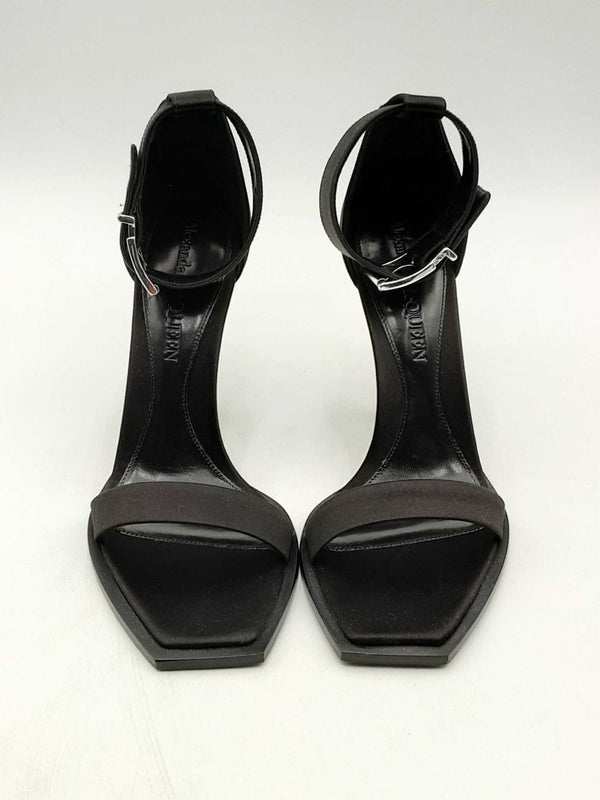 Alexander Mcqueen Black Satin Buckle Ankle Strap Heels Size 39.5 Eb1224lrxsa