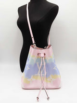 Louis Vuitton Escale Néonoé Mm In Pastel Monogram Giant Canvas Fw0526llzxdu