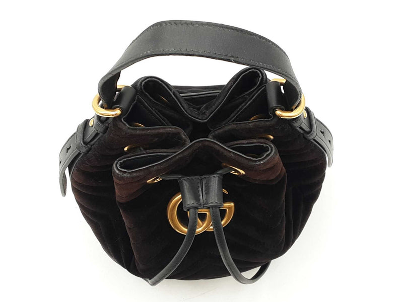 Gucci Marmont Bucket Bag In Matelassé Black Velvet Fw0825lrxdu