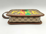 Gucci 636243 Not Fake Gg Supreme Coated Canvas Clutch Bag Do1224prxde