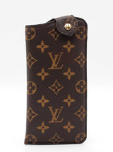 Louis Vuitton Etui Lunette Mm Glasses Case In Monogram Coated Canvas Fw0326lcrdu
