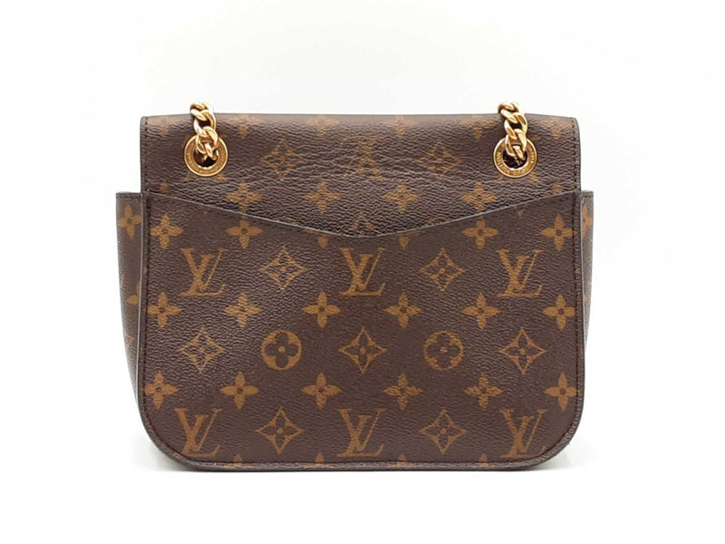 Louis Vuitton Passy Chain Shoulder Bag In Monogram Coated Canvas Fw0825erxdu