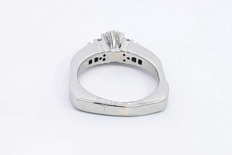 Approx. 0.79ctw Diamond Ring In 14k White Gold 7.4 Grams Size 7 Eb1124pordu