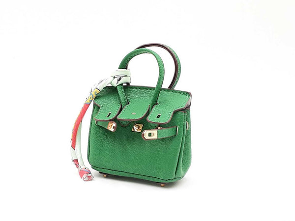 Mini Luxury Bag Charm In Green Fw0825idu