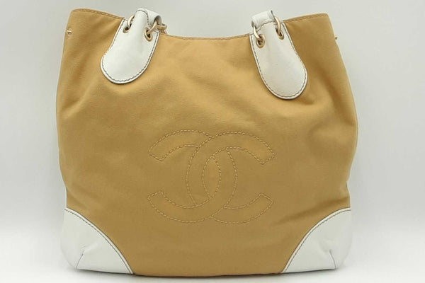 Chanel Olsen Canvas Cc Logo Chain Tote Bag Eb1123pxzdu