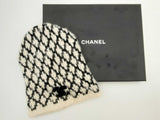 Chanel White & Black Cashmere Blend Cloche Beanie Hat Fw1124oxzsa