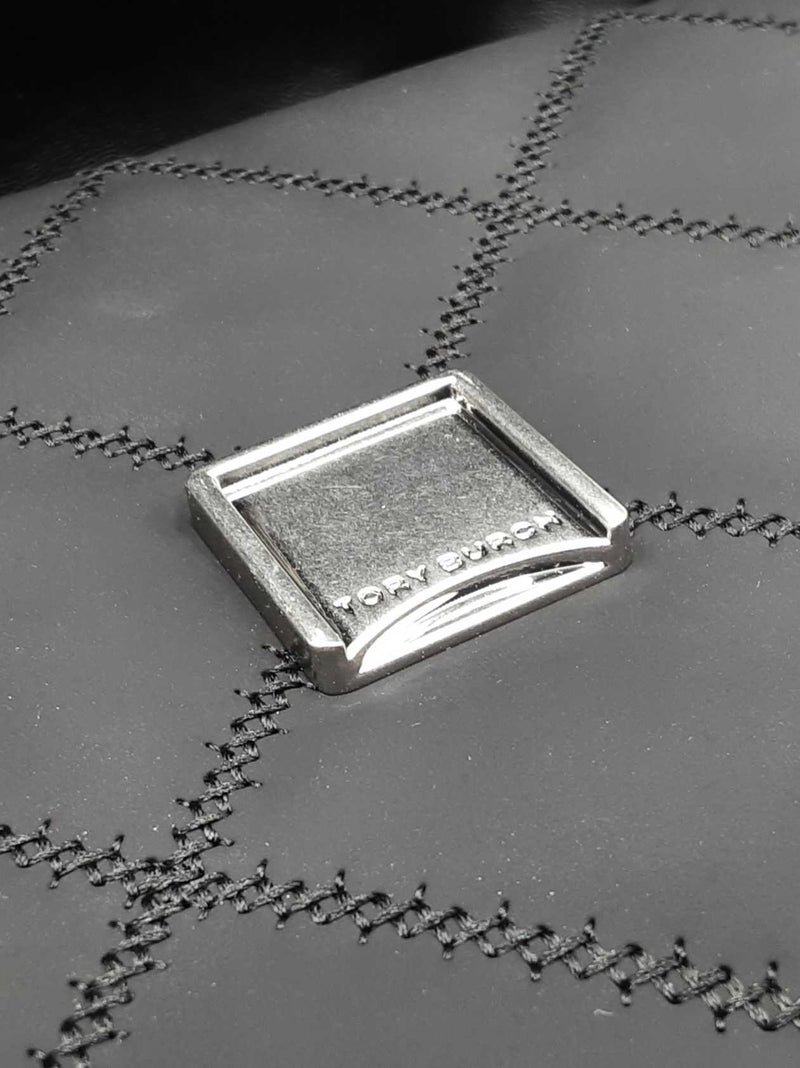 Tory Burch Willa Shoulder Bag In Matte Black Fw0925szdu