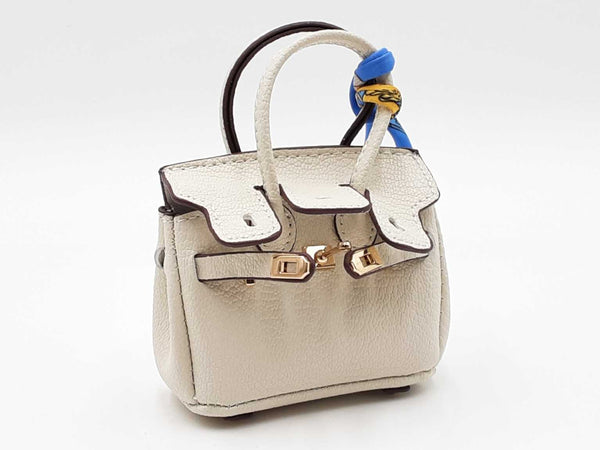 Mini Exquisite Bag Charm In Ivory Fw0825idu