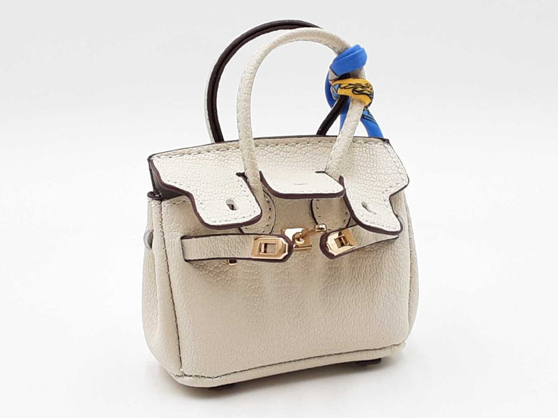 Mini Exquisite Bag Charm In Ivory Fw0825idu