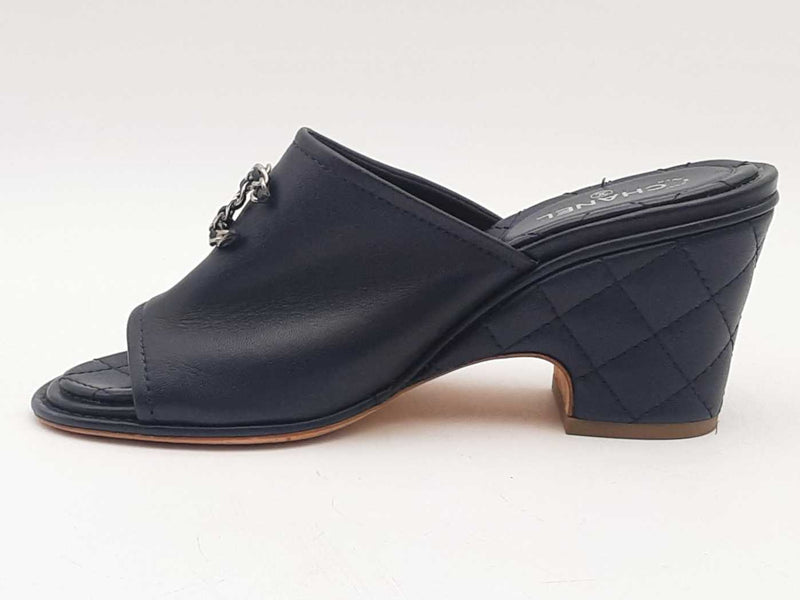 Chanel Cc Lambskin Wedges Blue Size Eu 36.5 Aa1025lpzsa