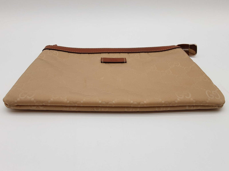 Gucci 282071 Tan Gg Nylon Pouch Do0525rxde