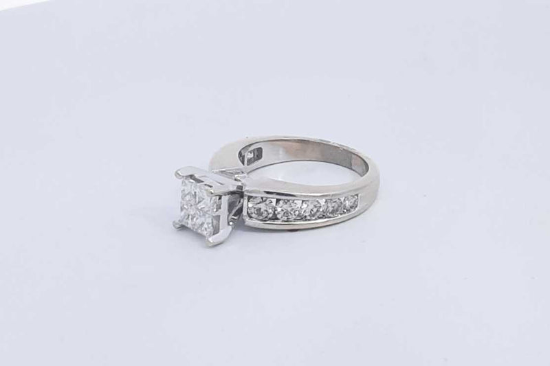 Approx. 1.36ctw Diamond Ring In 14k White Gold 6.9 Grams Size 7 Eb1224lxxzsa