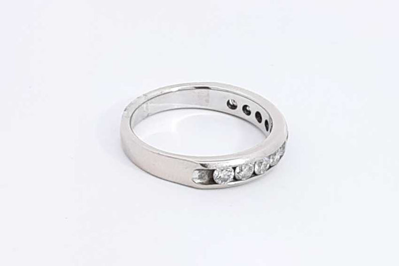 Approx. 0.7ctw Diamond Ring In 14k White Gold 3.4 Grams Size 7.25 Eb1124lrxdu