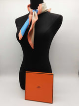 Hermes Cheval Tete En Bas Yoga Horse Orange Blue Scarf Do0126lcrde