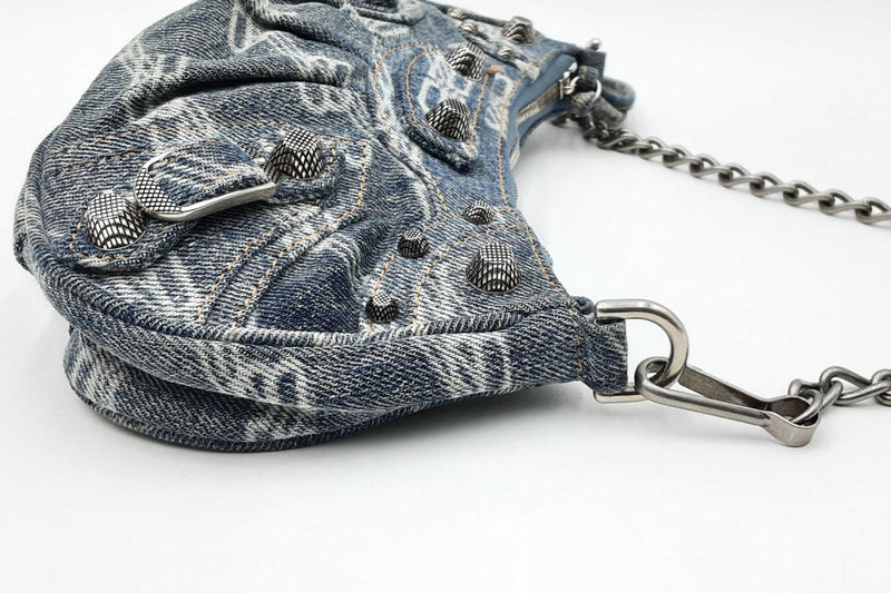 Balenciaga Denim Bb Monogram Le Cagole Shoulder Bag Eb0624ixzdu