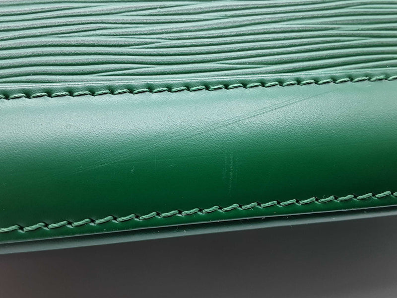 Louis Vuitton Epi Green Leather Alma Pm Handbag Sd1025wrzde