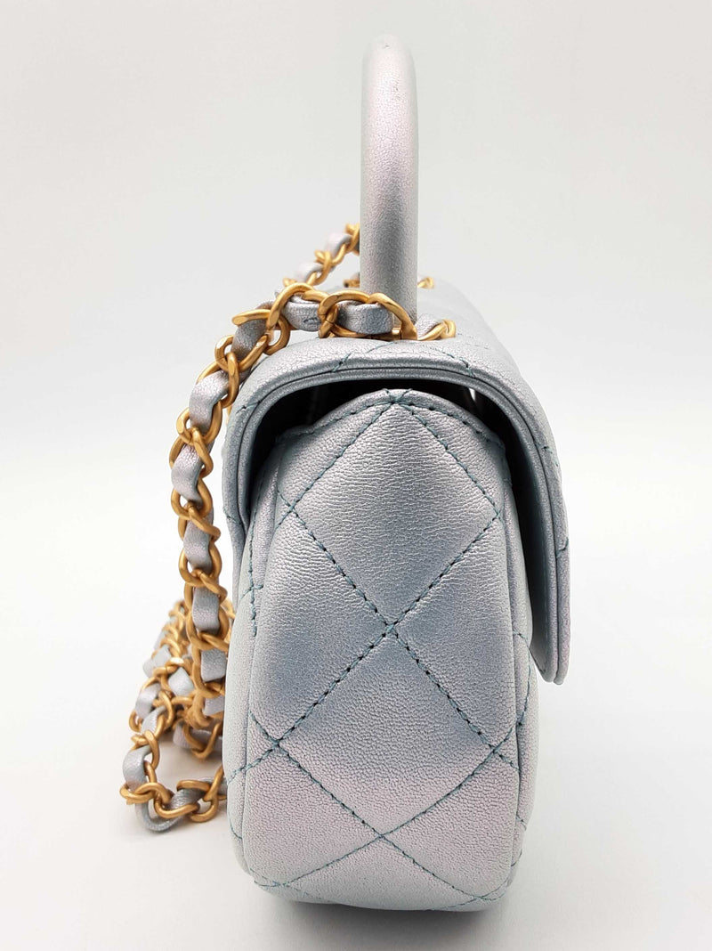 Chanel 24c Coco Light Blue Iridescent Quilted Leather Crossbody Bag Do0925pxzxde