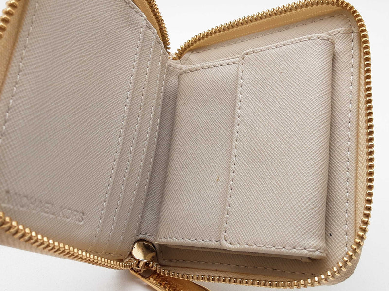 Michael Kors White Signature Coated Canvas Compact Zip Wallet Do1024lrde