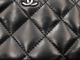 Chanel Quilted Black Patent Leather Zip Around Wallet Eb0824orxsa