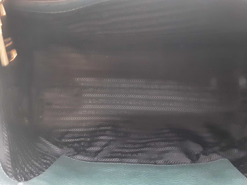 Prada Vitello Daino Tote Green Handbag Aa0825pzxsa