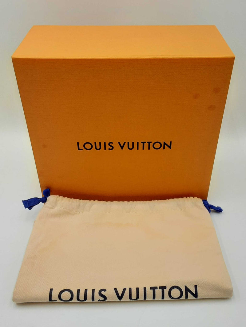 Louis Vuitton Flower Chain Capucines In White Taurillon Leather Fw0325lrzxdu