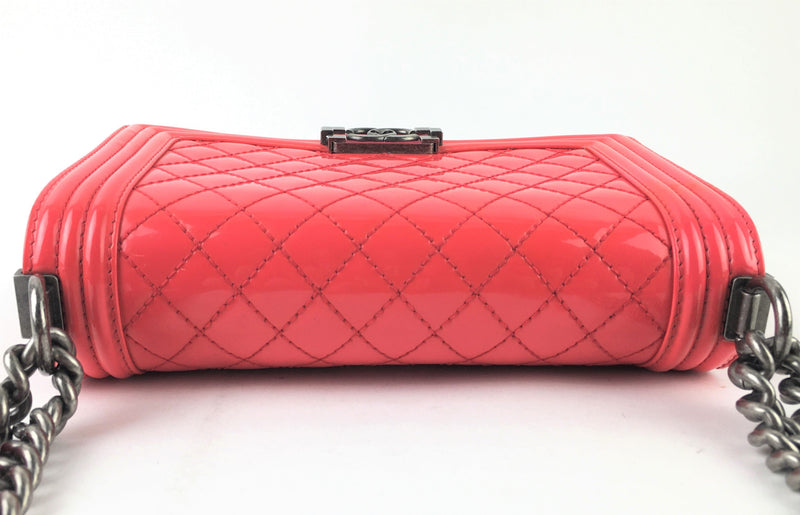 Chanel Caviar Quilted Medium Patent Leather Hs0223orxzsa