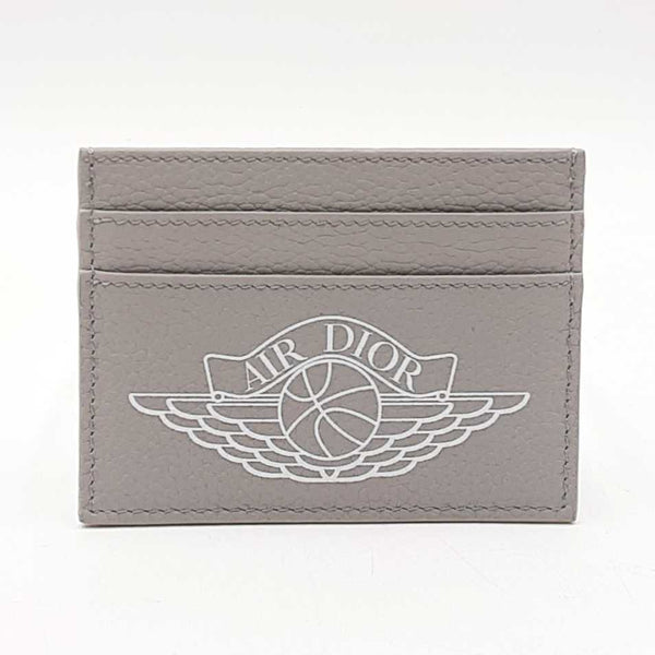 6fdba528-88de-4e9d-abfc-