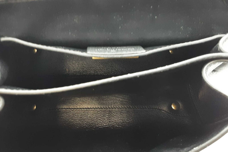 Salvatore Ferragamo Margot Leather Shoulder Bag Sd1224wzxdu