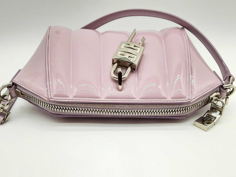 Givenchy Lock Antigona Lilac Quilted Patent Leather Shoulder Bag Do1024wxzde