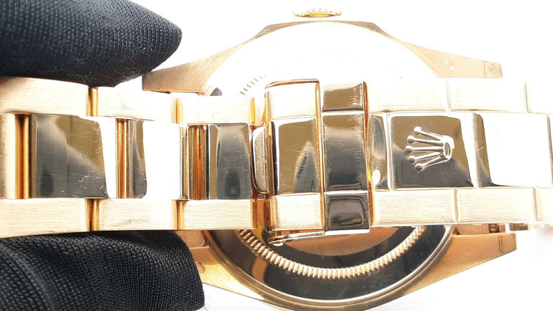 Rolex Submariner Date 40mm Watch In 18k Yellow Gold 170 Grams Fw0824lexzxdu