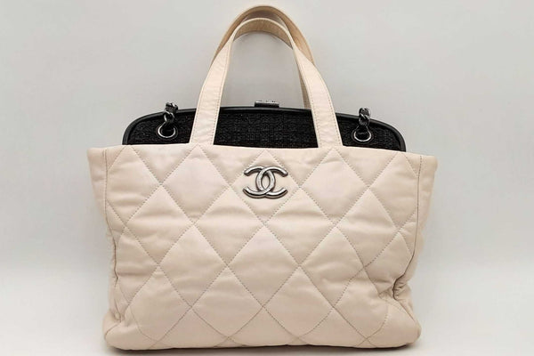 Chanel Tweed & Quilted Leather Portobello Shoulder Bag Eb0424lxxzsa