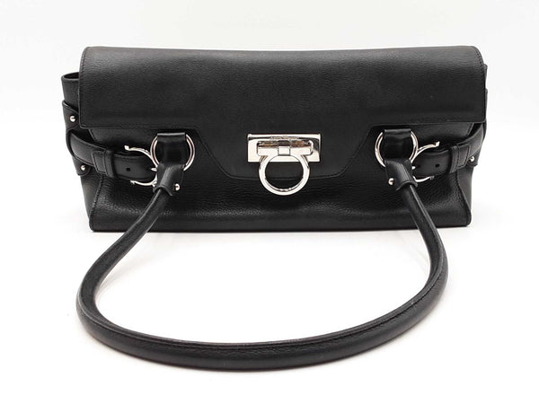 Salvatore Ferragamo Gancini Shoulder Bag In Black Leather Fw0925lordu
