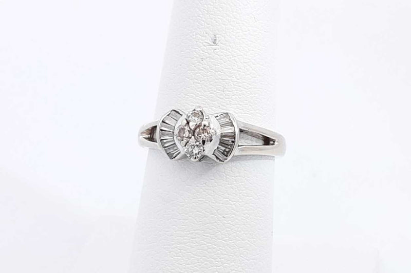 Approx. 0.56ctw Diamond Ring In 14k White Gold 3.2 Grams Size 6 Eb1124llxsa