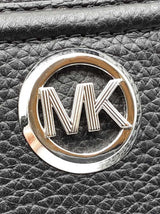 Michael Kors Fulton Smartphone Wristlet In Black Pebbled Leather Fw1125oxdu
