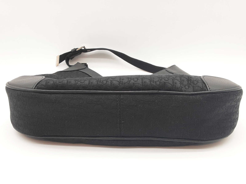 Christian Dior Black Oblique Canvas Hobo Shoulder Bag Do0425orxde