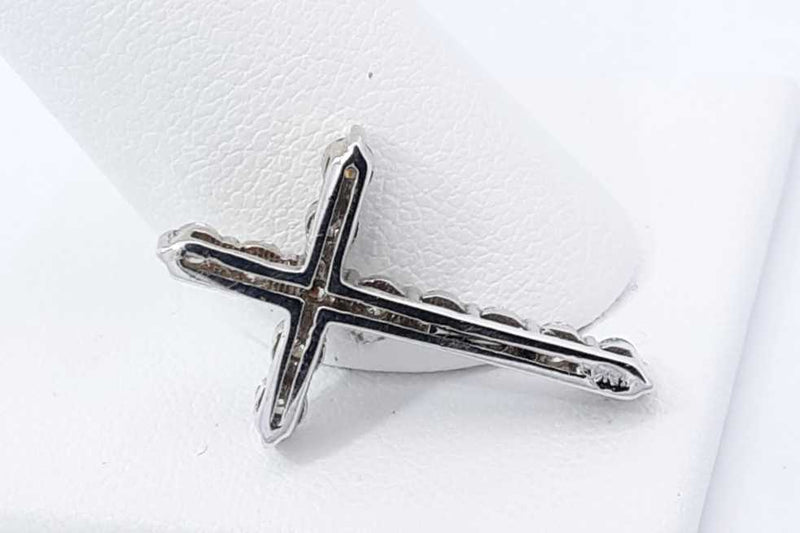 Approx. 1.32ctw Diamond Cross Pendant In 14k White Gold 5.8 Grams Eb0223lxxzsa