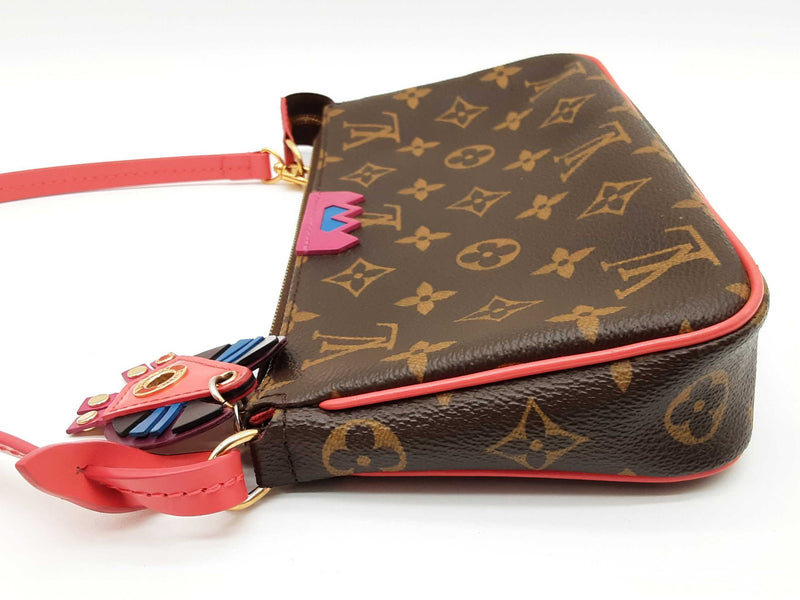 Louis Vuitton Pochette Totem Brown Monogram Shoulder Bag Do0325rrxde