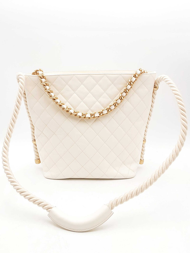 Chanel Crumpled Quilted White Calfskin En Vogue Rope Hobo Bag Eb0325olxzsa