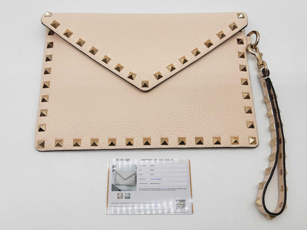 Valentino Garavani Rockstud Beige Creme Flat Pouch Wristlet Clutch Do1025oorde