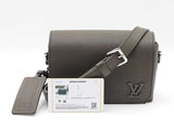 Louis Vuitton Aerogram Fastline Wearable Wallet In Sage Green Grained Leather Fw0726lxzxdu