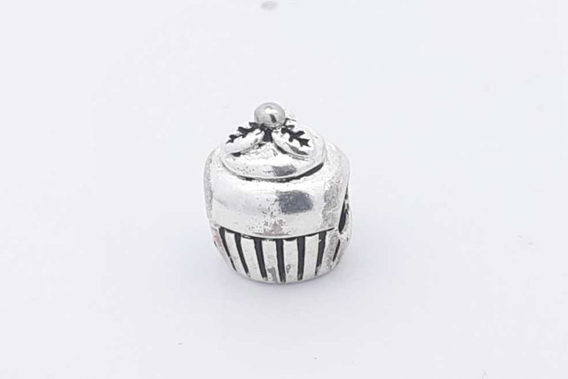 Pandora 925 Sterling Silver Cupcake Charm 3.9 Grams Eb0425isa