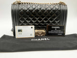 Chanel Medium Boy Bag Black Patent Leather Handbag Aa0425lzxzsa