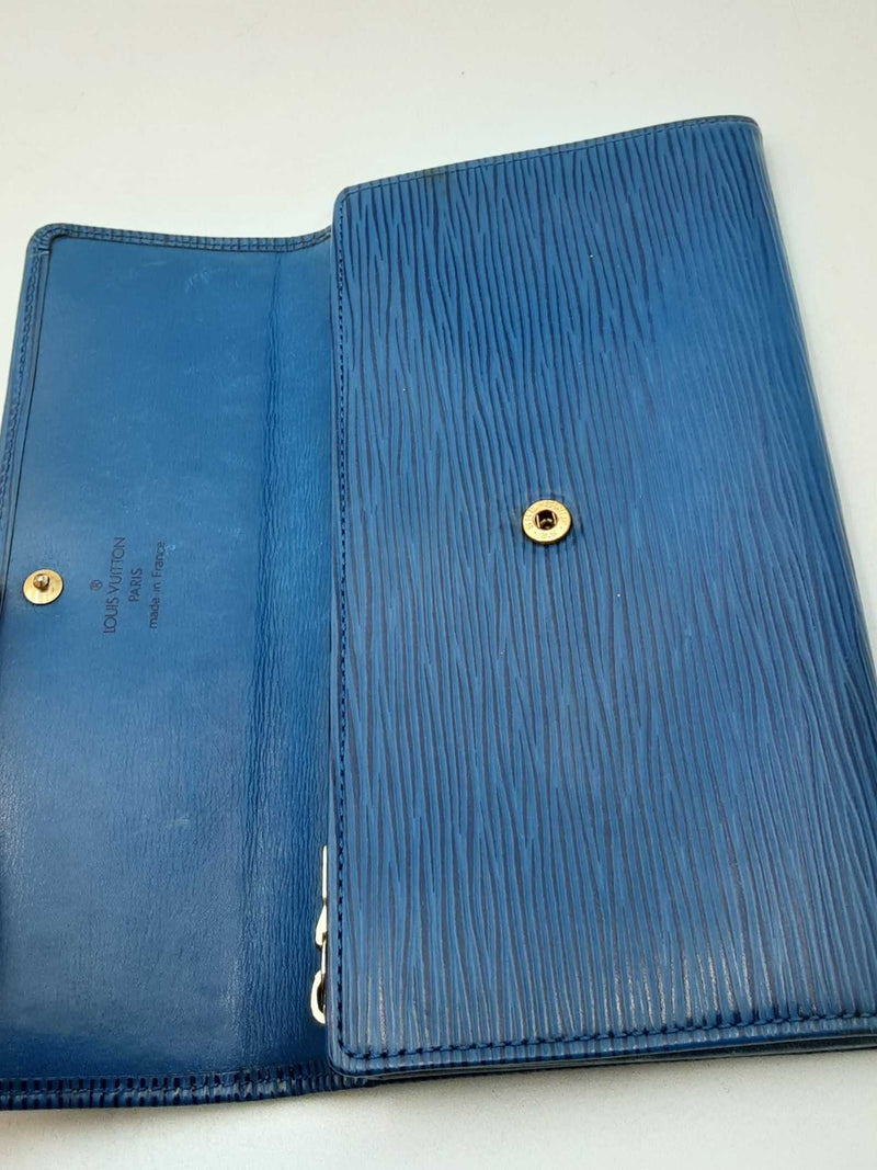Louis Vuitton Dark Blue Epi Textured Leather Sarah Wallet Eb1224crsa